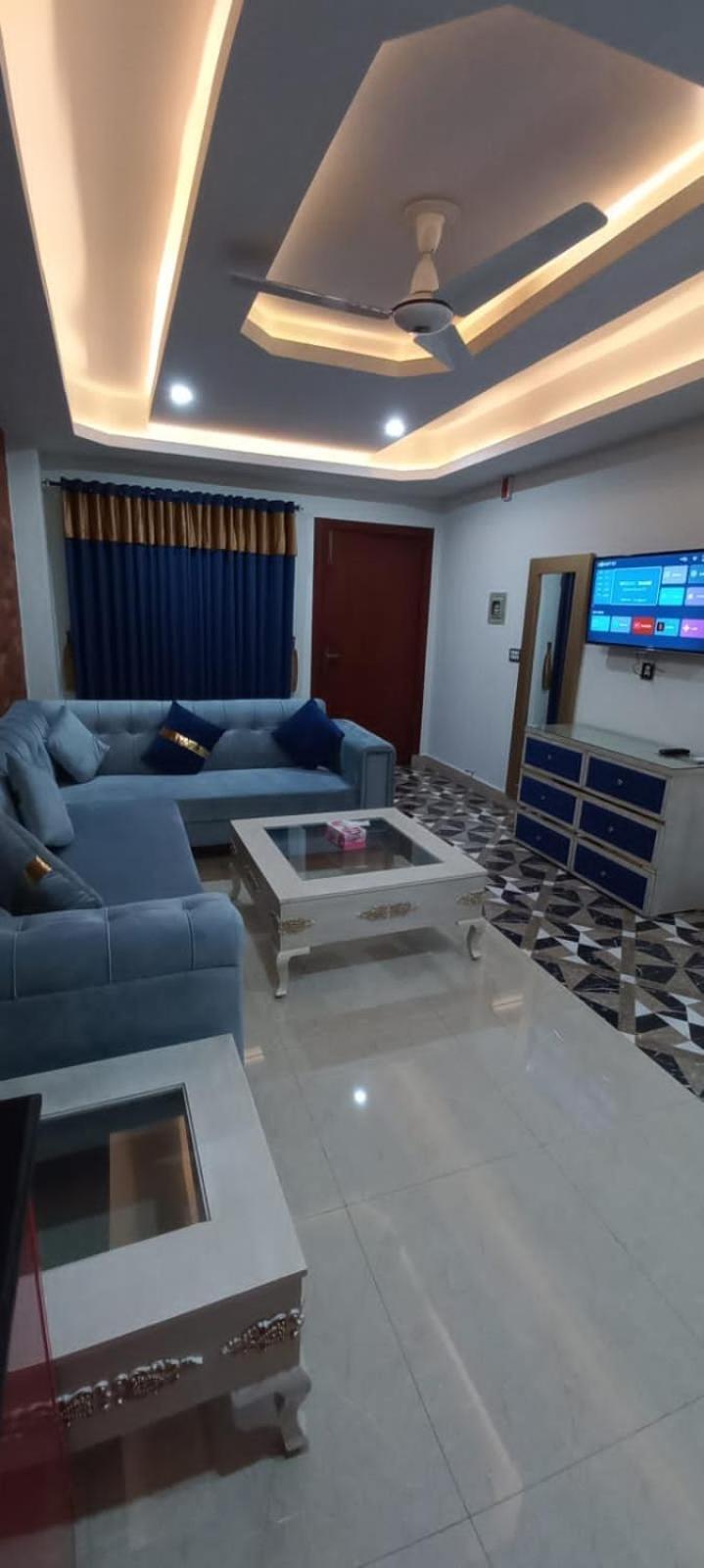 Royal Galaxy Hotel & Residence - Near Islamabad International Airport & Motorway Buitenkant foto