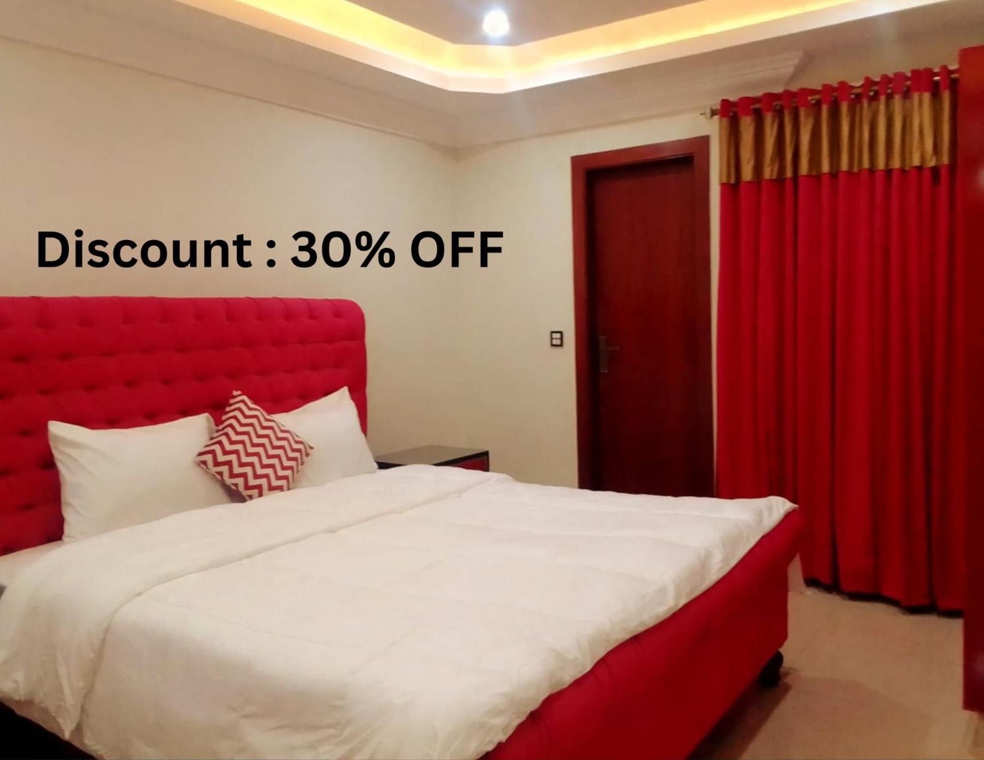 Royal Galaxy Hotel & Residence - Near Islamabad International Airport & Motorway Buitenkant foto